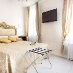 Michelle In Charming Apartment